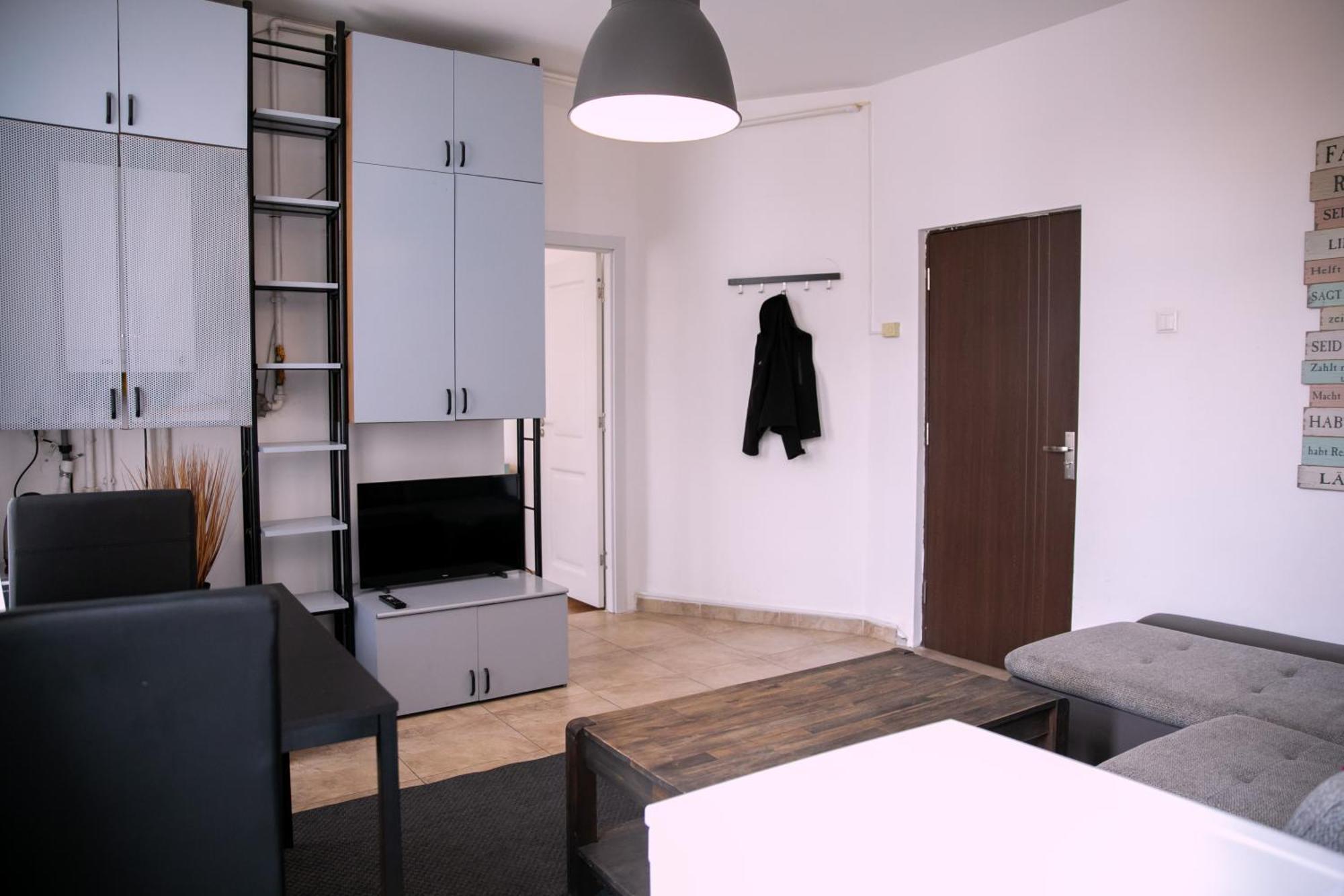 Color Apartments Street Blanari 12 Bukarest Kültér fotó